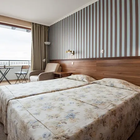 Hotel Selena 3*
