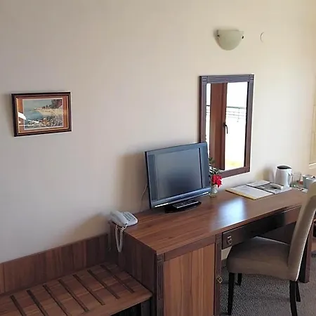 Otel Selena 3*