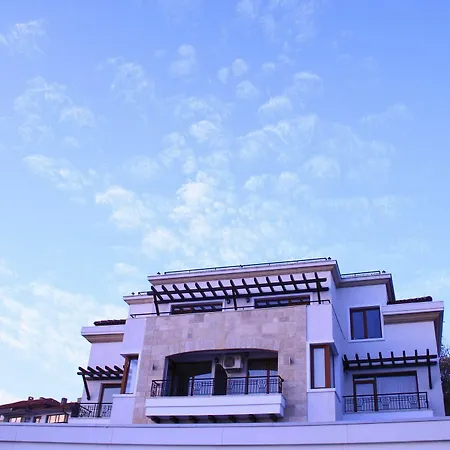 селена Балчик